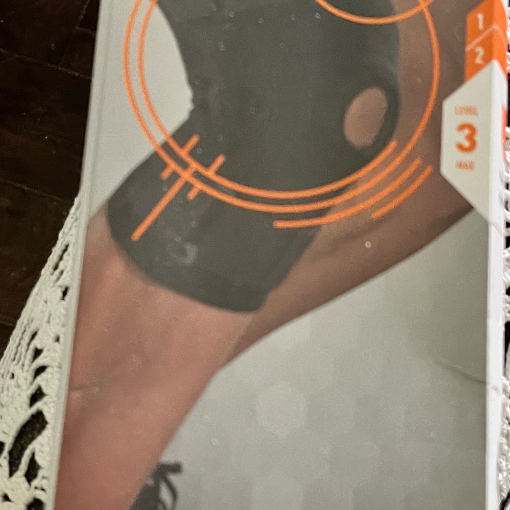 Black Knee Support Sleeve